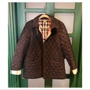 ‘Burberry’ black quilted women’s jacket